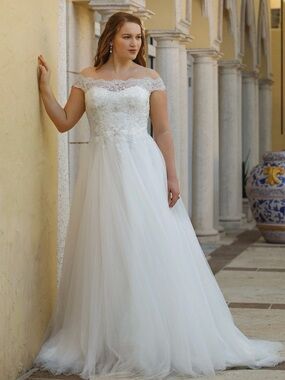 NEW! Sincerity Bridal Off-Shoulder Lace & Tulle Wedding Gown in Ivory Size 6